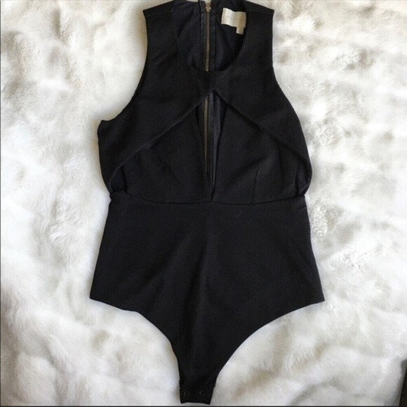 MICHELLE Mason‎ Bodysuit - Picture 7 of 14